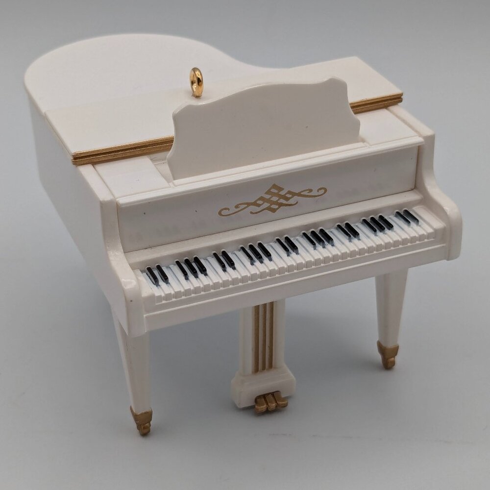 Hallmark Keepsake Hark, The Herald Angels Sing! 2017 Piano Ornament Magic Sound
